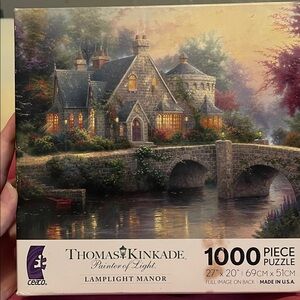 Thomas Kinkade Lamplight Manor Puzzle
